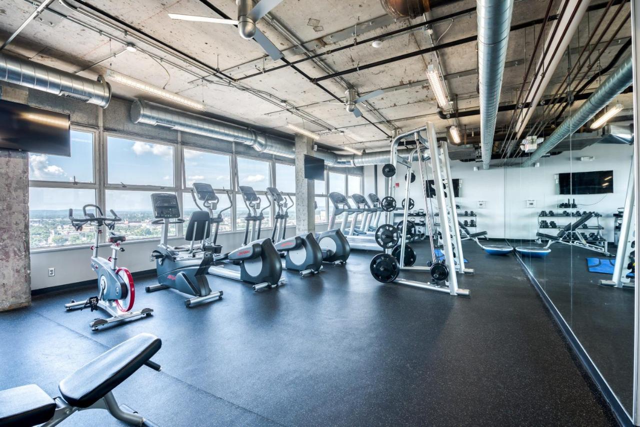 Cozysuites 800 Tower 1Br With Gym! 10 Louisville Eksteriør bilde
