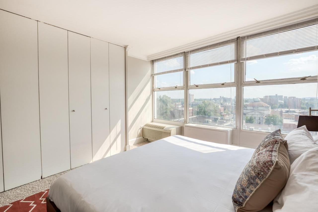 Cozysuites 800 Tower 1Br With Gym! 10 Louisville Eksteriør bilde