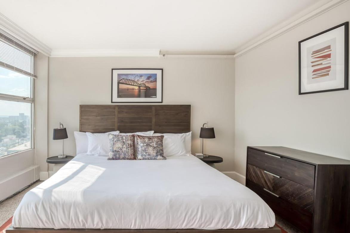 Cozysuites 800 Tower 1Br With Gym! 10 Louisville Eksteriør bilde