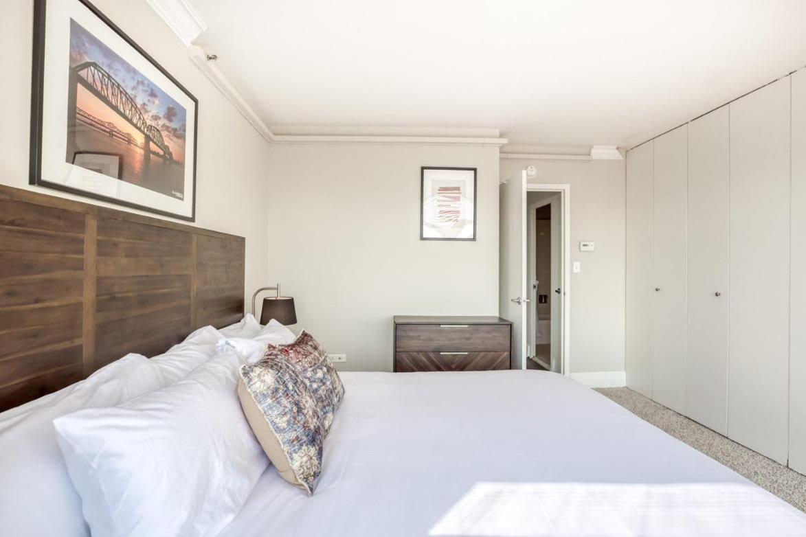 Cozysuites 800 Tower 1Br With Gym! 10 Louisville Eksteriør bilde